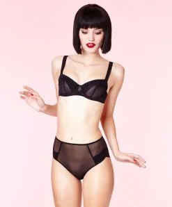 String Chantal Thomass De La Collection Encens'Moi Coloris Noir. -SOUTIEN-GORGE Soldes Boutique 0041 Soutien gorge Armatures Corbeille Noir Encens moi Chantal Thomass Ensemble.jpg