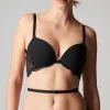 Simone Perele Soutien-gorge Dos Nu Multipositions Simone Pérèle De La Ligne De Lingerie Permanente Karma, Coloris Noir. 1 Simone Perele Soutien-gorge Dos Nu Multipositions Simone Pérèle De La Ligne De Lingerie Permanente Karma, Coloris Noir. -SOUTIEN-GORGE Soldes Boutique 12v370 0153