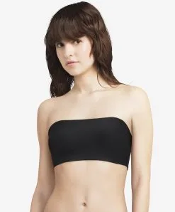 Soutien-gorge Bandeau Sans Armatures Paddé Noir Invisible Collection Essentielle Soft Stretch De Chez Chantelle. 