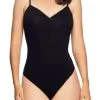 ANTIGEL DE LISE CHARMEL Body échancré Collection Homewear Simply Perfect En Coloris Noir De Chez Antigel Par Lise Charmel. -SOUTIEN-GORGE Soldes Boutique Body echancre Antigel de Lise Charmel Simply perfect noir ENA6806 NO 101
