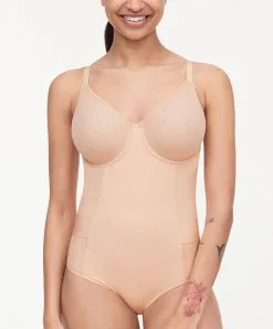 Body Sculptant Invisible Collection Smooth Lines De La Marque De Lingerie Chantelle, Coloris Beige Doré (=chair).