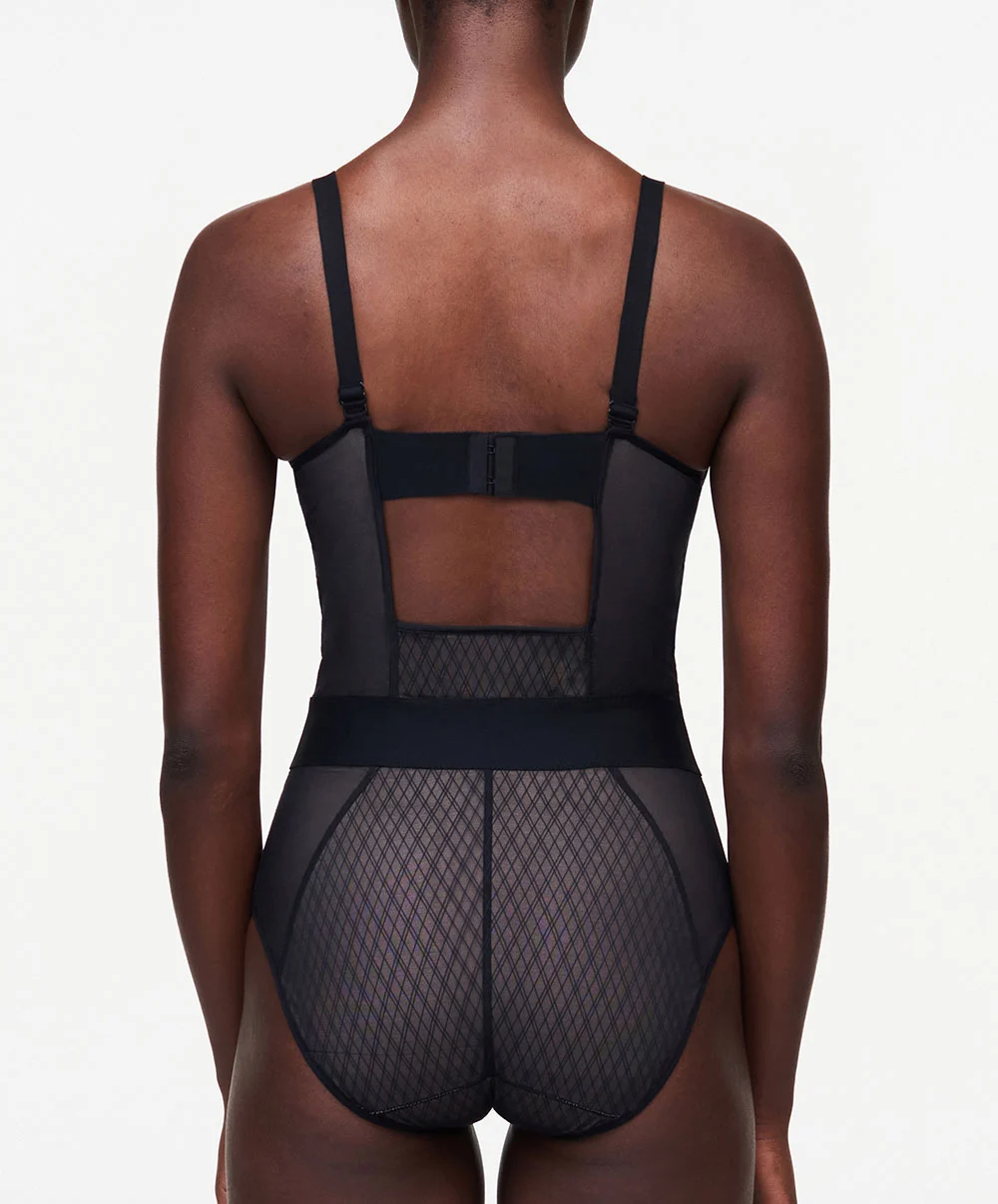 Body Sculptant Invisible Collection Smooth Lines De La Marque De Lingerie Chantelle, Coloris Noir Et Beige. 4 Body Sculptant Invisible Collection Smooth Lines De La Marque De Lingerie Chantelle, Coloris Noir Et Beige. – Image 2
