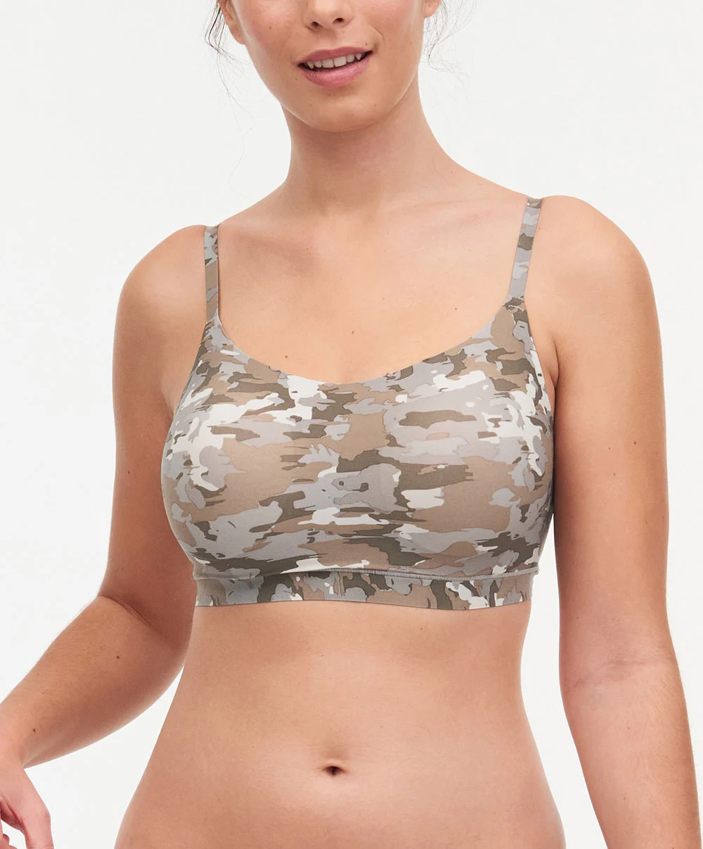Bralette à Coques Bretelles Réglables Camouflage Invisible Collection Soft Stretch De Chez Chantelle Paris. 3 Bralette à Coques Bretelles Réglables Camouflage Invisible Collection Soft Stretch De Chez Chantelle Paris.