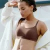 Bralette Paddée Bretelles Réglables Brun Invisible Collection Essentielle Soft Stretch De Chez Chantelle.  -SOUTIEN-GORGE Soldes Boutique Bralette paddee reglables Chantelle soft stretch noyer brun C16A20 0ST 31