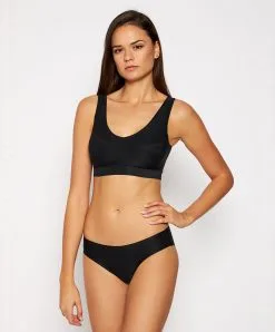 Brassière Paddée Col V Noire Invisible Collection Essentielle Soft Stretch De Chez Chantelle.  -SOUTIEN-GORGE Soldes Boutique Brassiere paddee col v Chantelle soft stretch noir C16A10 011 11