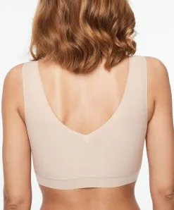 Brassière Paddée Col V Chair Invisible Collection Essentielle Soft Stretch De Chez Chantelle.  -SOUTIEN-GORGE Soldes Boutique Brassiere paddee col v Chantelle soft stretch nude chair C16A10 0WU 2