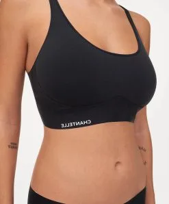 Bralette Invisible Magic Spacer Collection Essentielle Soft Stretch De Chez Chantelle. 11 Bralette Invisible Magic Spacer Collection Essentielle Soft Stretch De Chez Chantelle. -SOUTIEN-GORGE Soldes Boutique C16A50 011 SOFTSTRETCH SPACER BRALETTE DS