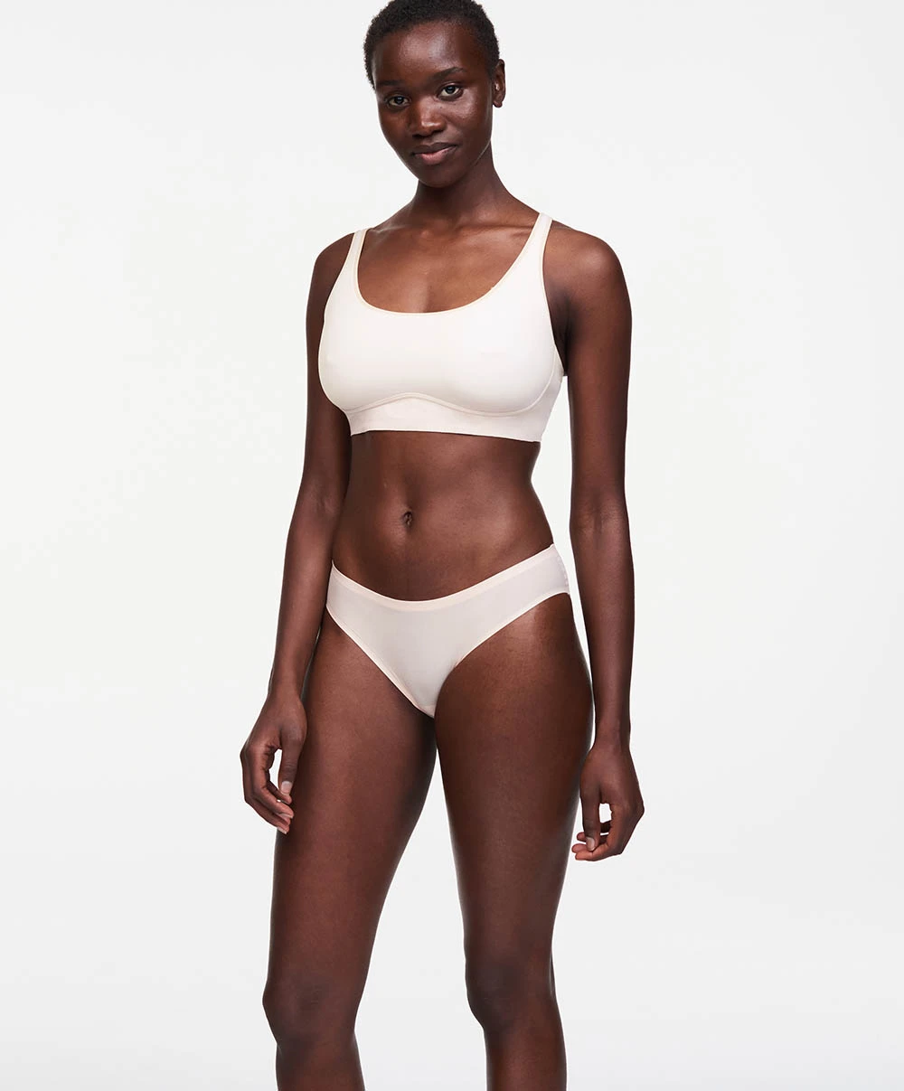 Bralette Invisible Magic Spacer Collection Essentielle Soft Stretch De Chez Chantelle. 5 Bralette Invisible Magic Spacer Collection Essentielle Soft Stretch De Chez Chantelle. – Image 3