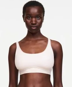 Bralette Invisible Magic Spacer Collection Essentielle Soft Stretch De Chez Chantelle.