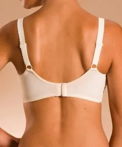 Soutien-gorge Sans Armatures Ivoire Coupe Couvrante Et Emboîtante  De La Collection Amazone Par Chantelle Paris.  -SOUTIEN-GORGE Soldes Boutique C2102 Soutien gorge Sans Armatures Nacre Ivoire Amazone Chantelle Dos