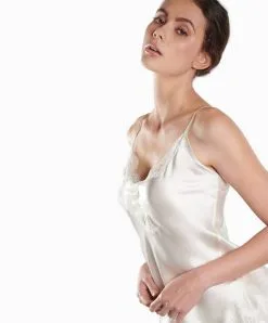 Caraco En Soie Aubade Collection Nightwear De Luxe Toi Mon Amour (ex. Soie D'Amour) Coloris Nacre. -SOUTIEN-GORGE Soldes Boutique Caraco en soie fines bretelles Soie d Amour Aubade nacre MS38 NACR 3