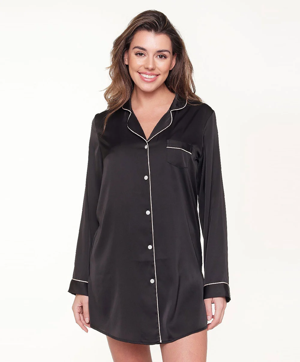 Chemise De Nuit Satinée "black/sand" Collection Nightwear De Chez Lingadore. 3 Chemise De Nuit Satinée "black/sand" Collection Nightwear De Chez Lingadore.