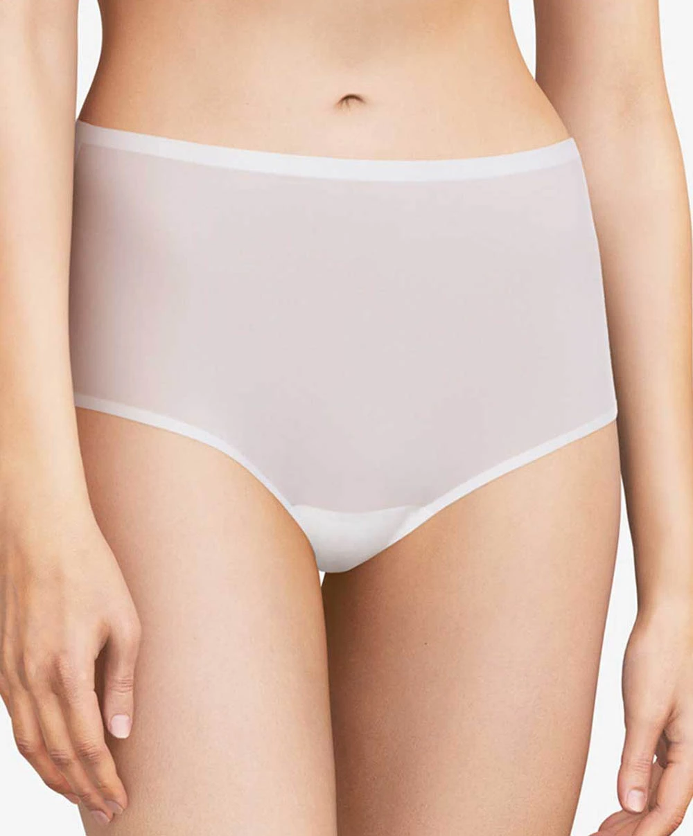 Culotte Taille Unique Révolutionnaire Soft Stretch De La Marque De Lingerie Chantelle. 3 Culotte Taille Unique Révolutionnaire Soft Stretch De La Marque De Lingerie Chantelle.