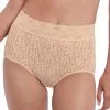 Culotte Dentelle Taille Haute De La Collection De Lingerie Permanente Wacoal Halo Lace, Coloris Nude (=peau).  -SOUTIEN-GORGE Soldes Boutique Culotte dentelle taille haute Wacoal Halo Lace nude chair WA870405 NUE 1
