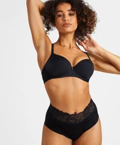 Culotte Haute Collection Lingerie Quotidienne Sweetessence Coloris Noir De Chez Aubade Paris. -SOUTIEN-GORGE Soldes Boutique Culotte haute sweetessence black Aubade noir IK24 NOIR 3