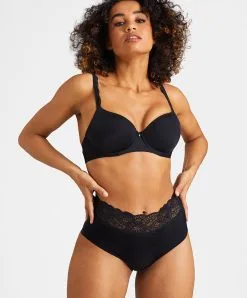 Culotte Haute Collection Lingerie Quotidienne Sweetessence Coloris Noir De Chez Aubade Paris. -SOUTIEN-GORGE Soldes Boutique Culotte haute sweetessence black Aubade noir IK24 NOIR 6
