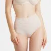 Culotte Haute Collection Lingerie Quotidienne Sweetessence Coloris Skin De Chez Aubade Paris. 2 Culotte Haute Collection Lingerie Quotidienne Sweetessence Coloris Skin De Chez Aubade Paris. -SOUTIEN-GORGE Soldes Boutique Culotte haute sweetessence skin Aubade chair IK24 SKIN 1