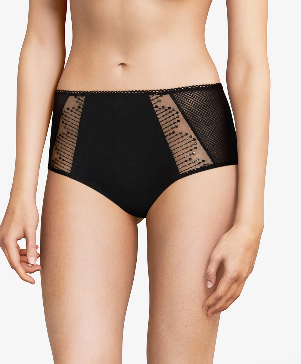Culotte Maintien Taille Haute Chantelle De La Collection Luminesce En Coloris Noir/or. 3 Culotte Maintien Taille Haute Chantelle De La Collection Luminesce En Coloris Noir/or.