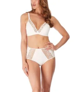 Culotte Taille Haute Collection De Lingerie Quotidienne Lisse Coloris Blanc Par Wacoal.  -SOUTIEN-GORGE Soldes Boutique Culotte taille haute coton Wacoal Lisse white blanc WE145008 WHE 3