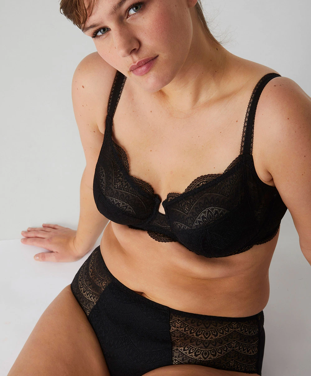 Simone Perele Vous Porterez Ce Soutien-gorge Dos Nu De 3 Façons Afin De Répondre à Toutes Vos Envies Vestimentaires En Toute élégance : 7 Simone Perele Vous Porterez Ce Soutien-gorge Dos Nu De 3 Façons Afin De Répondre à Toutes Vos Envies Vestimentaires En Toute élégance : – Image 5