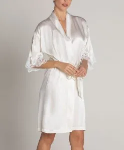 Déshabillé Court En Soie Lise Charmel Collection Splendeur Soie Coloris écru Nacre (=ivoire). -SOUTIEN-GORGE Soldes Boutique Deshabille en soie Lise Charmel Splendeur soie ecru nacre ivoire ALC2080 EN 3