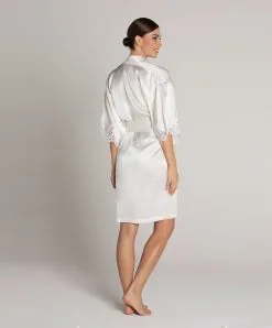 Déshabillé Court En Soie Lise Charmel Collection Splendeur Soie Coloris écru Nacre (=ivoire). -SOUTIEN-GORGE Soldes Boutique Deshabille en soie Lise Charmel Splendeur soie ecru nacre ivoire ALC2080 EN fashion 5