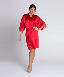 Déshabillé Court En Soie Lise Charmel Collection Splendeur Soie, Coloris Rouge. 13 Déshabillé Court En Soie Lise Charmel Collection Splendeur Soie, Coloris Rouge. -SOUTIEN-GORGE Soldes Boutique Deshabille en soie Splendeur soie rouge Lise Charmel ALC2080 RS 501