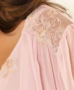 Déshabillé De Luxe De La Nouvelle Ligne De Lingerie Sexy Rose De Venise Par Lise Charmel. -SOUTIEN-GORGE Soldes Boutique Deshabille luxe Lise Charmel Rose de Venise desir venise rose poudre ALH2021 DV fashion 4