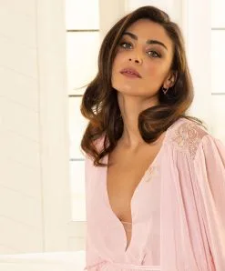Déshabillé De Luxe De La Nouvelle Ligne De Lingerie Sexy Rose De Venise Par Lise Charmel. -SOUTIEN-GORGE Soldes Boutique Deshabille luxe Lise Charmel Rose de Venise desir venise rose poudre ALH2021 DV fashion 5