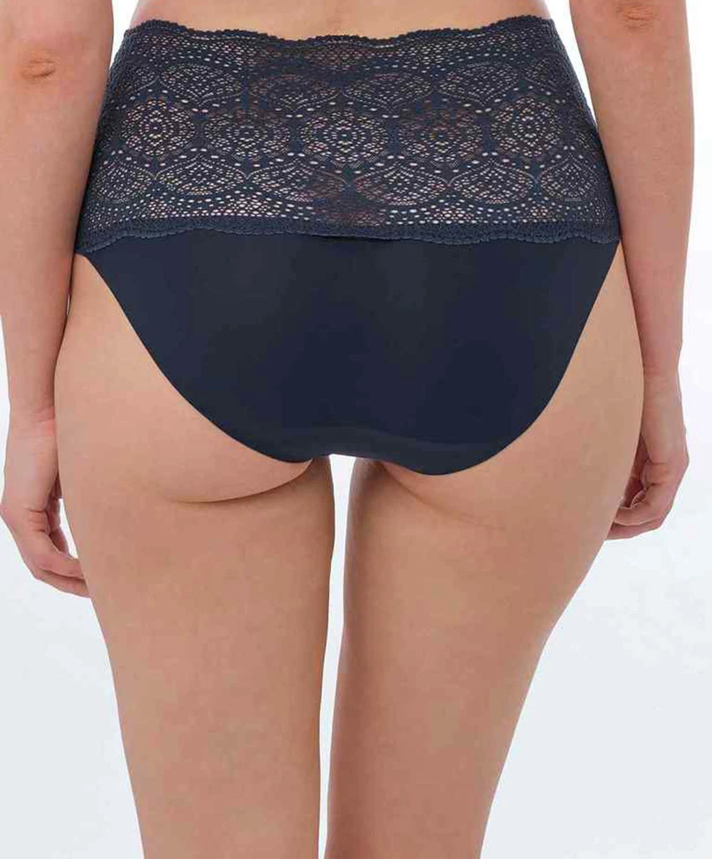 Slip Haut Invisible Stretch En Dentelle Collection Lace Ease De Chez Fantasie Lingerie. 4 Slip Haut Invisible Stretch En Dentelle Collection Lace Ease De Chez Fantasie Lingerie. – Image 2