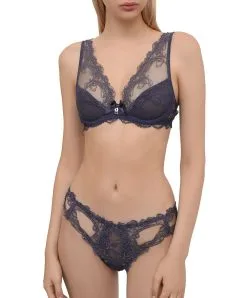 Tanga Super Sexy Lise Charmel Collection Soir De Venise Coloris Gris Venise GV (8148).  -SOUTIEN-GORGE Soldes Boutique Mini string Lise Charmel Soir de Venise Gris venise ACA0903 GV 1001