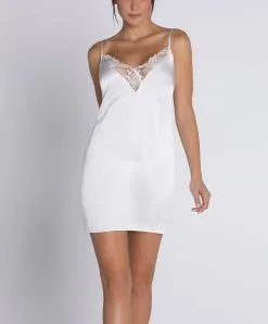 Nuisette Charme Ivoire Collection De Lingerie Nuptiale Source Beauté Par Lise Charmel. 12 Nuisette Charme Ivoire Collection De Lingerie Nuptiale Source Beauté Par Lise Charmel. -SOUTIEN-GORGE Soldes Boutique Nuisette charme Lise Charmel Source Beaute ecru nacre ivoire ALH1072 EN 1