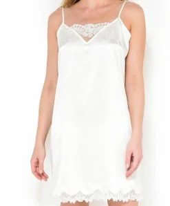 Nuisette Charme Nacre Collection Précieux Diadème De La Marque De Lingerie De Luxe Lise Charmel. 8 Nuisette Charme Nacre Collection Précieux Diadème De La Marque De Lingerie De Luxe Lise Charmel. -SOUTIEN-GORGE Soldes Boutique Nuisette charme Lise Charmel precieux diademe nacre ALG1032 NA 1