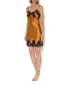 Nuisette Charme Lise Charmel Collection Splendeur Soie, Coloris Ambre (=caramel). -SOUTIEN-GORGE Soldes Boutique Nuisette soie charme Lise Charmel Splendeur soie ambre caramel ALC1080 SB ensemble