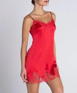 Nuisette Charme En Soie Lise Charmel Collection Splendeur Soie, Coloris Rouge. -SOUTIEN-GORGE Soldes Boutique Nuisette soie charme Splendeur soie rouge Lise Charmel ALC1080 RS 506