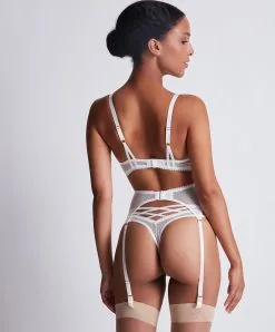 Porte-jarretelles Sexy Collection Trésor Infini De Chez Aubade, Coloris White Wind. -SOUTIEN-GORGE Soldes Boutique Porte jarretelles Tresor Infini white wind Aubade blanc et chair ID50 WHIW 505