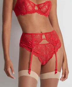 Porte-jarretelles Aubade De La Collection Lingerie Flowermania. 9 Porte-jarretelles Aubade De La Collection Lingerie Flowermania. -SOUTIEN-GORGE Soldes Boutique Porte jarretelles flowermania Aubade rouge LA50 ROFL