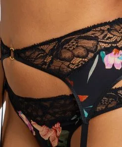 Porte-jarretelles Aubade De La Collection Sweet Folk. 10 Porte-jarretelles Aubade De La Collection Sweet Folk. -SOUTIEN-GORGE Soldes Boutique Porte jarretelles sweet folk Aubade poetique RP50 POET 1