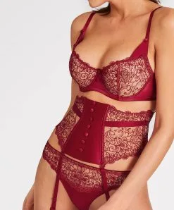 Serre Taille Collection Capsule Miss Karl De La Collaboration Karl Lagerfeld X Aubade. -SOUTIEN-GORGE Soldes Boutique Serre taille miss karl Aubade rubis UC52 RBIS 2