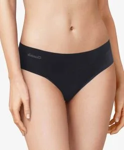 Shorty Invisible Collection Essentiall De La Marque De Lingerie Française Chantelle. -SOUTIEN-GORGE Soldes Boutique Shorty Chantelle essentiall noir C15G40 011