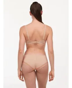 Shorty De La Marque De Lingerie Chantelle, Collection True Lace, Coloris Beige Doré. -SOUTIEN-GORGE Soldes Boutique Shorty Chantelle true lace beige dore chair C11M40 01N 5