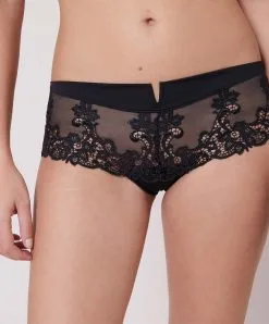 Simone Perele Shorty Noir Collection Saga De Chez Simone Pérèle Forme Bandeau Pour Un Look Rétro-chic Sophistiquée !