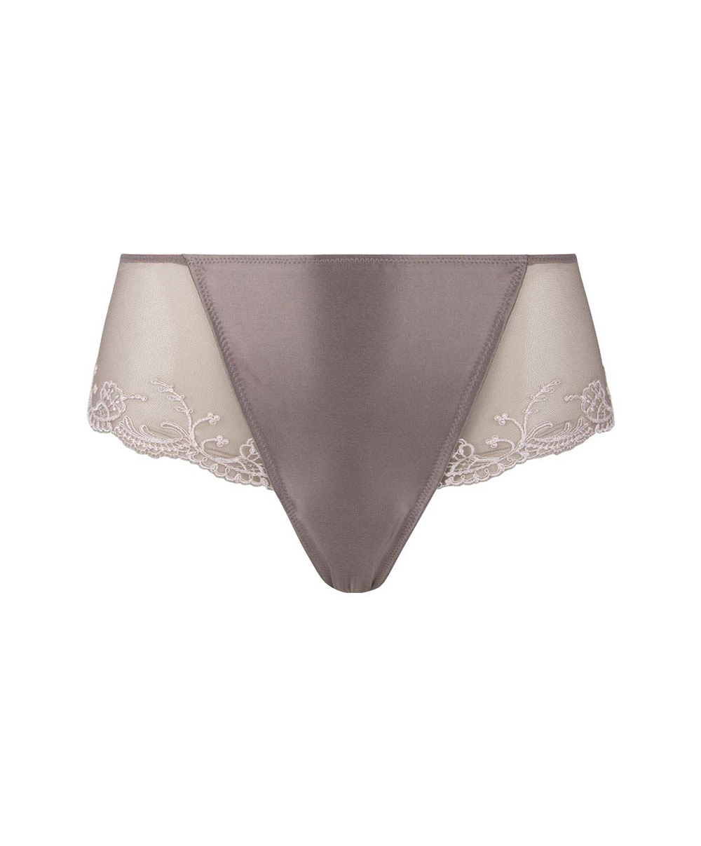 Shorty En Soie Lise Charmel Collection Splendeur Soie Coloris Splendeur Vison. 3 Shorty En Soie Lise Charmel Collection Splendeur Soie Coloris Splendeur Vison.