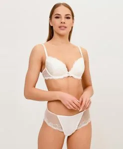 Shorty En Soie Lise Charmel Lise Charmel Collection Splendeur Soie Coloris écru Nacre (=ivoire). 9 Shorty En Soie Lise Charmel Lise Charmel Collection Splendeur Soie Coloris écru Nacre (=ivoire). -SOUTIEN-GORGE Soldes Boutique Shorty en soie Lise Charmel Splendeur soie ecru nacre ivoire ACC0480 EN 3