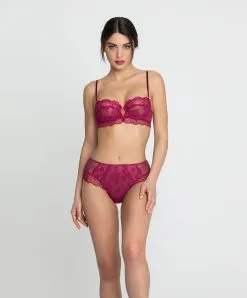 Shorty Grande Taille Sublime En Dentelle De La Marque De Lingerie Française Lise Charmel, Coloris Fuchsia Sublime. -SOUTIEN-GORGE Soldes Boutique Shorty grande taille Lise Charmel Sublime en dentelle fuchsia BCH0413 FS 4