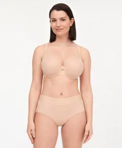 Shorty Sculptant Invisible Collection Smooth Lines De La Marque De Lingerie Chantelle, Coloris Beige Doré (=chair). -SOUTIEN-GORGE Soldes Boutique Shorty invisible sculptant Chantelle Smooth Lines Beige dore C11N40 01N 30