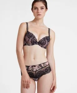 Shorty En Promotion De La Collection Aubade Magic Garden. 10 Shorty En Promotion De La Collection Aubade Magic Garden. -SOUTIEN-GORGE Soldes Boutique Shorty magic garden Aubade noir IA70 PIVN 3