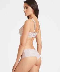 Shorty Collection Softessence De La Maison De La Célèbre Maison De Lingerie Aubade. 11 Shorty Collection Softessence De La Maison De La Célèbre Maison De Lingerie Aubade. -SOUTIEN-GORGE Soldes Boutique Shorty softessence Aubade skin TM70 SKIN 2
