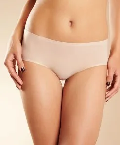 Shorty Taille Basse Chair Invisible Collection Essentielle Soft Stretch De Chez Chantelle.  -SOUTIEN-GORGE Soldes Boutique Shorty taille basse Chantelle soft stretch nude chair C26440 0WU 1