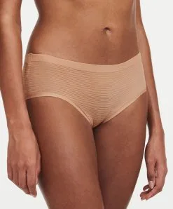 Chantelle Guide Des Tailles : -SOUTIEN-GORGE Soldes Boutique Shorty taille basse Chantelle soft stretch stripes sirocco chair C20D40 00Q 503